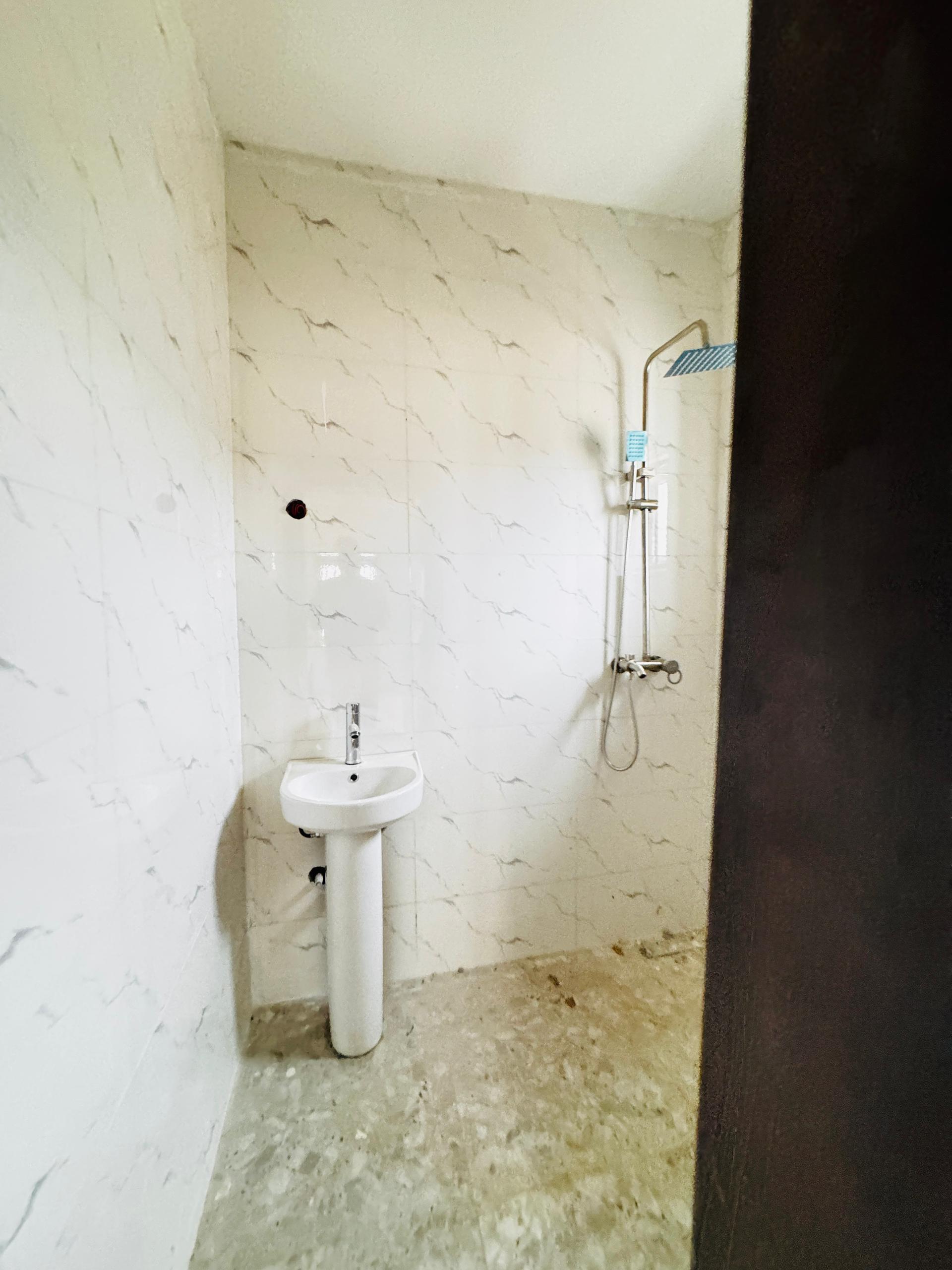 Pre-finished 5-Bedroom Fully Detached Duplex