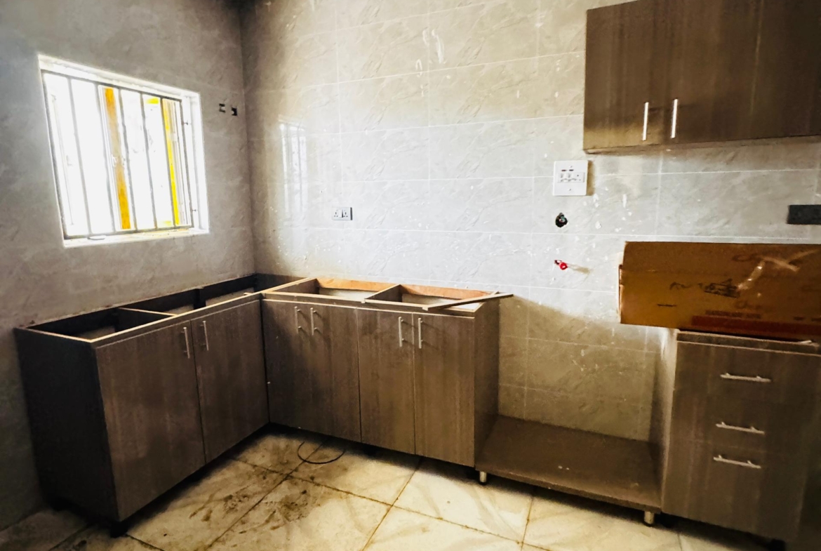 Pre-finished 5-Bedroom Fully Detached Duplex